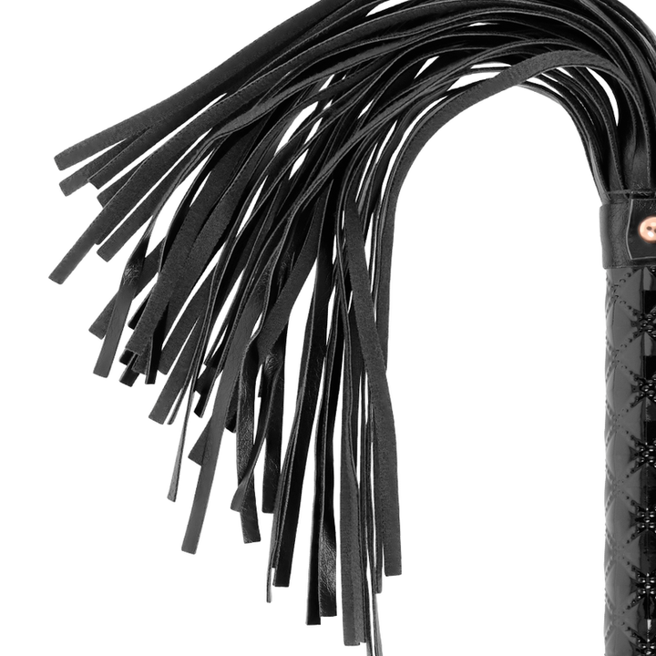 Begme Black Edition - Vegan Leather Flogger