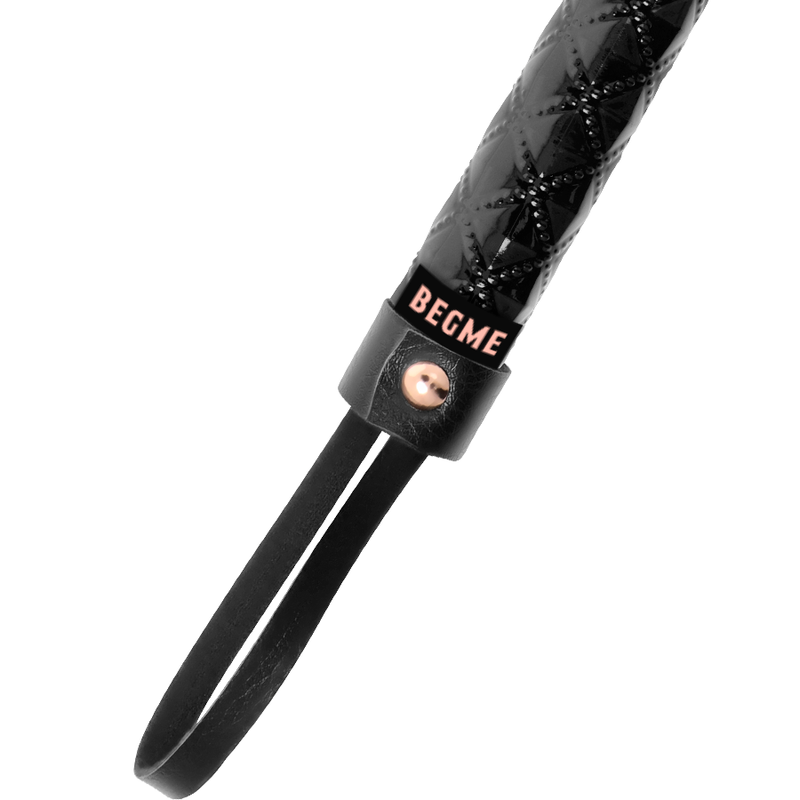 Begme Black Edition - Vegan Leather Flogger