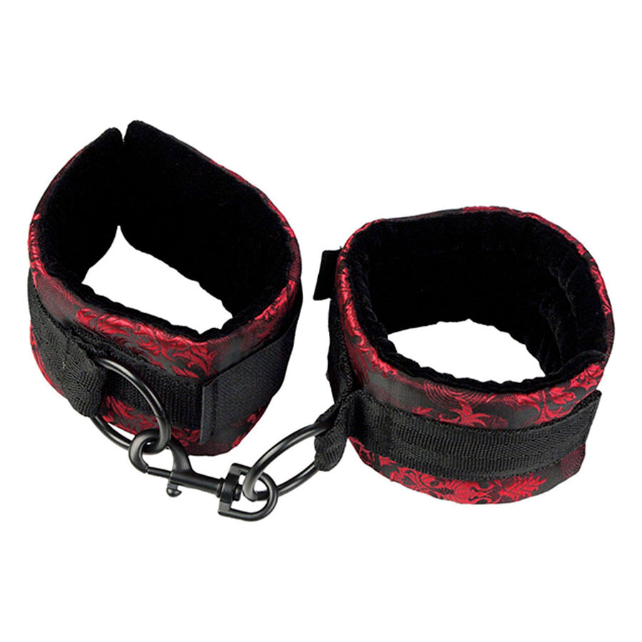 CalExotics Scandal universal wrists restraint set