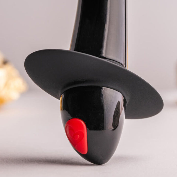 Quest Prostate Bullet Prostate Vibrator Black — Black silicone
