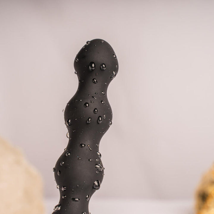 Petite Sensations Pearls Anal Plug Vibrator Black — Black silicone