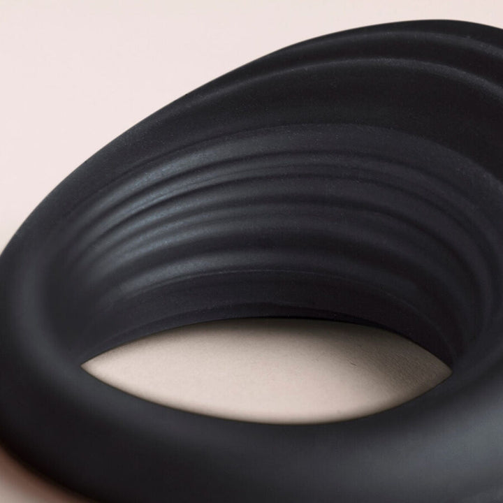 ROCKS-OFF - SPIRE BLACK VIBRATING PENIS RING