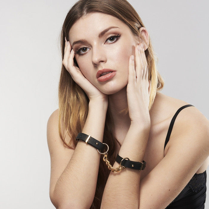 Bijoux Indiscrets - Maze Handcuffs Black Bracelets